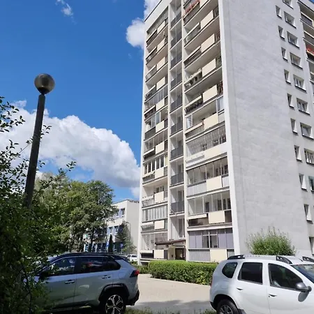Komfortowe Mieszkanie W Centrum Lecz Na Uboczu
